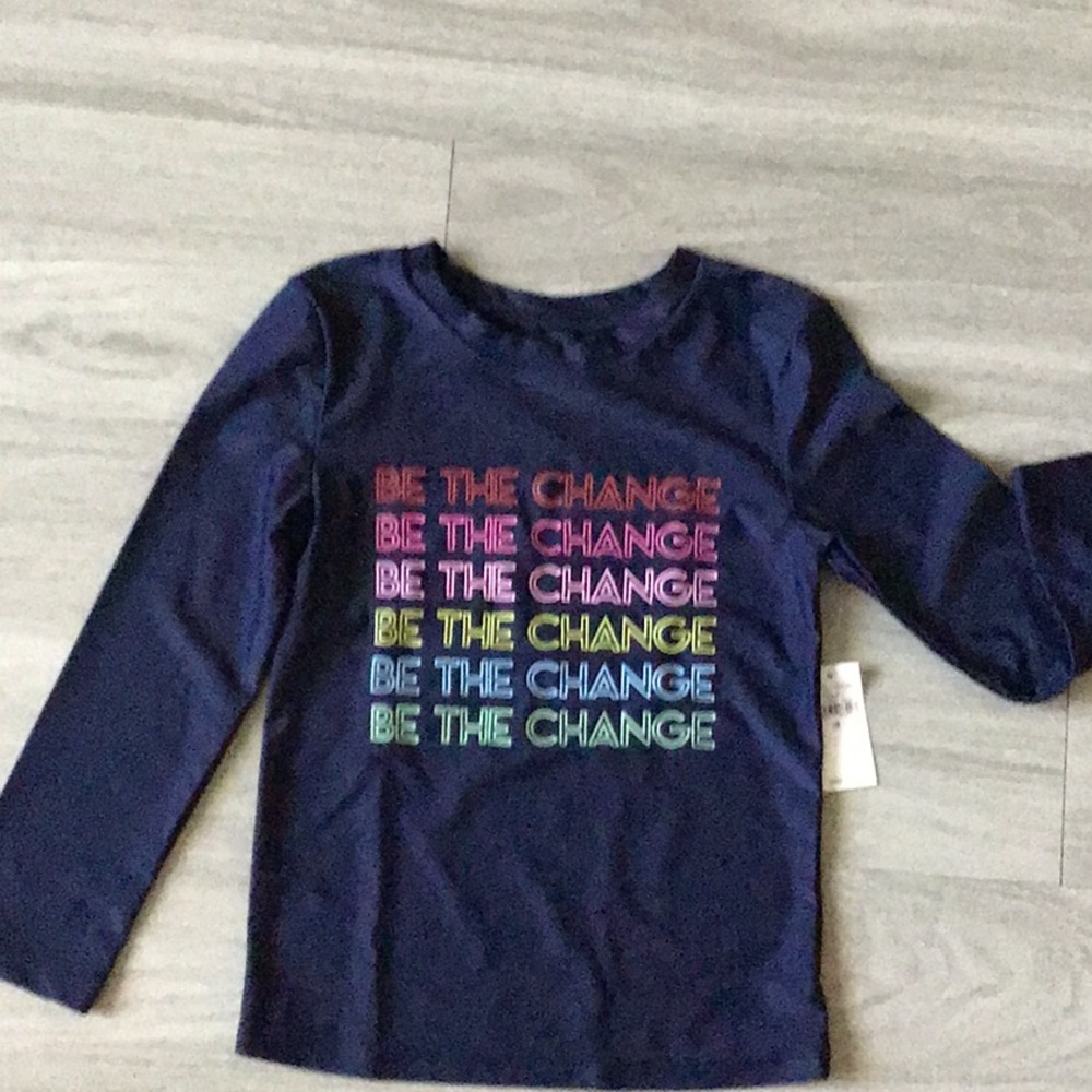 *NEW* GapKids girl’s rash guard “BE THE CHANGE”